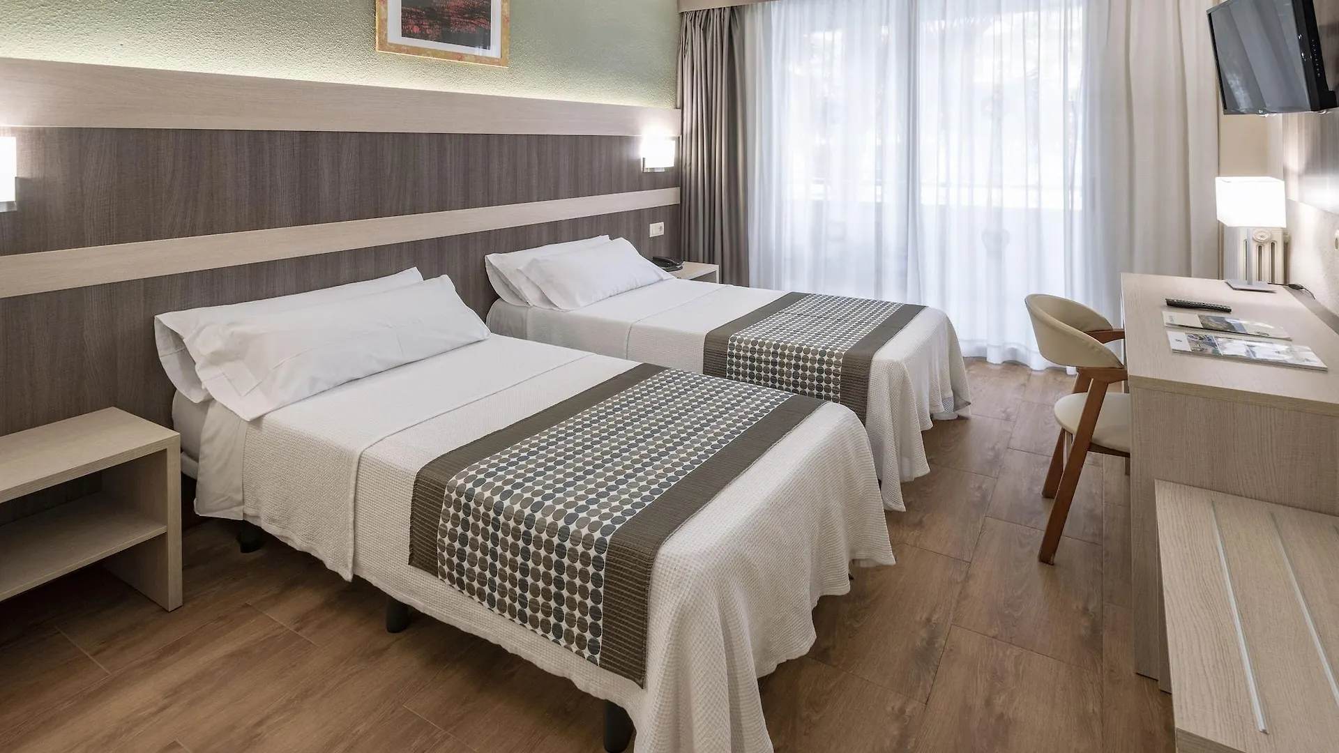 ***  4R Playa Park Hotel Salou Spain