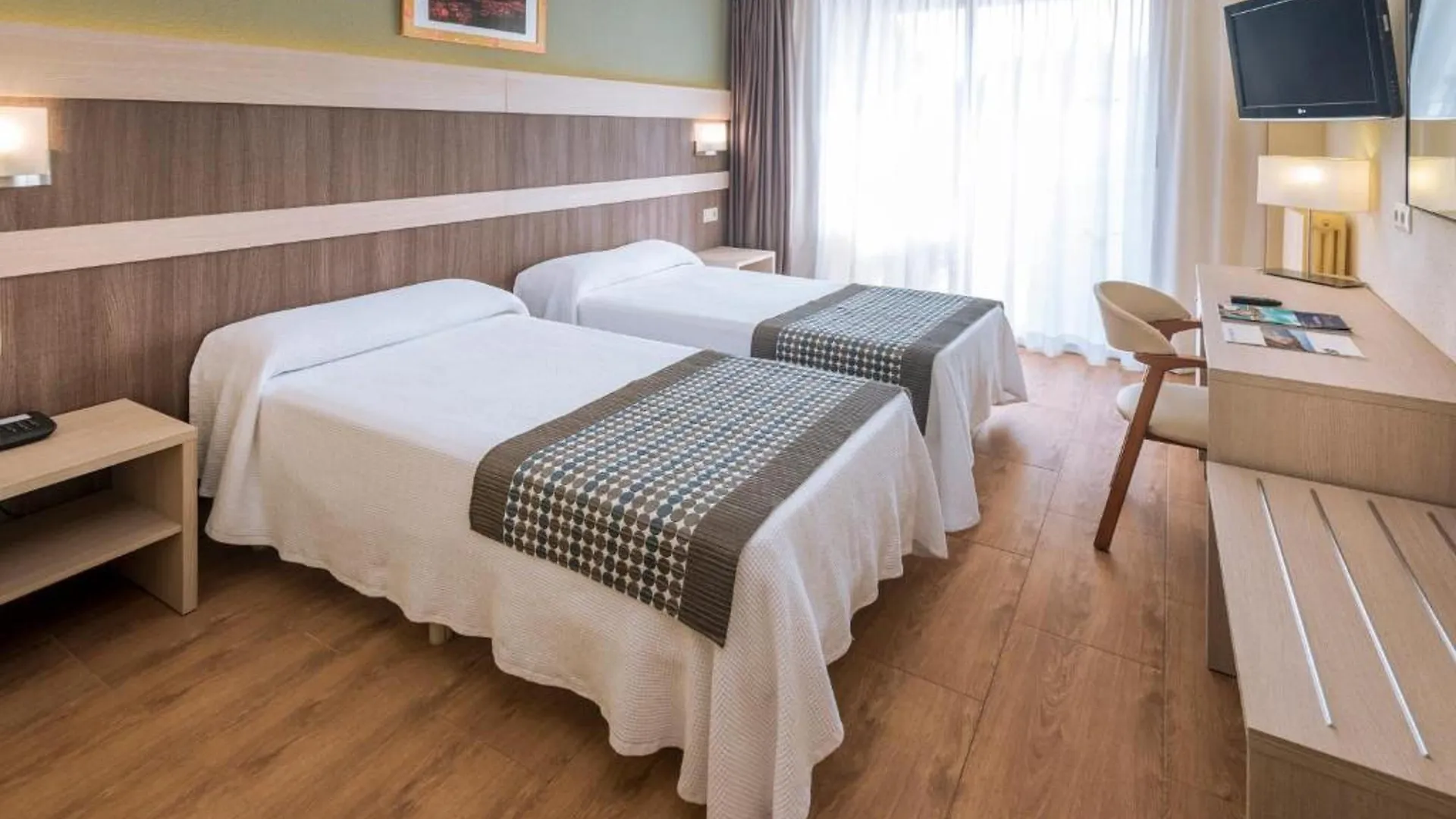 4R Playa Park Hotel Salou 3*,